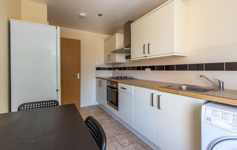 Richmond Crescent, Plasnewydd, Cardiff - Image 1